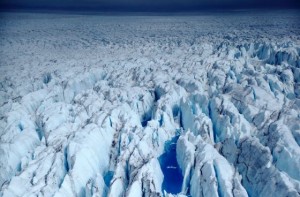 Un glaciar en la Antártida, fotografiado desde un helicóptero a 30 metros de altura. / Xichen Li