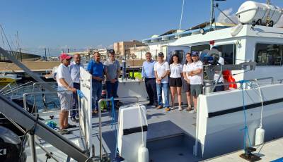 El Gobierno regional refuerza la monitorización científica del Mar Menor con la red de b